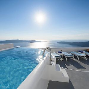 Abyssanto Suites And Spa